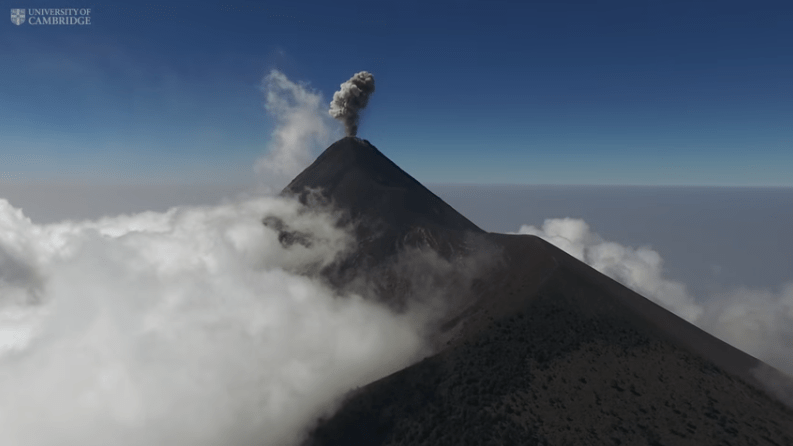 En este momento estás viendo Drones para la investigación de volcanes