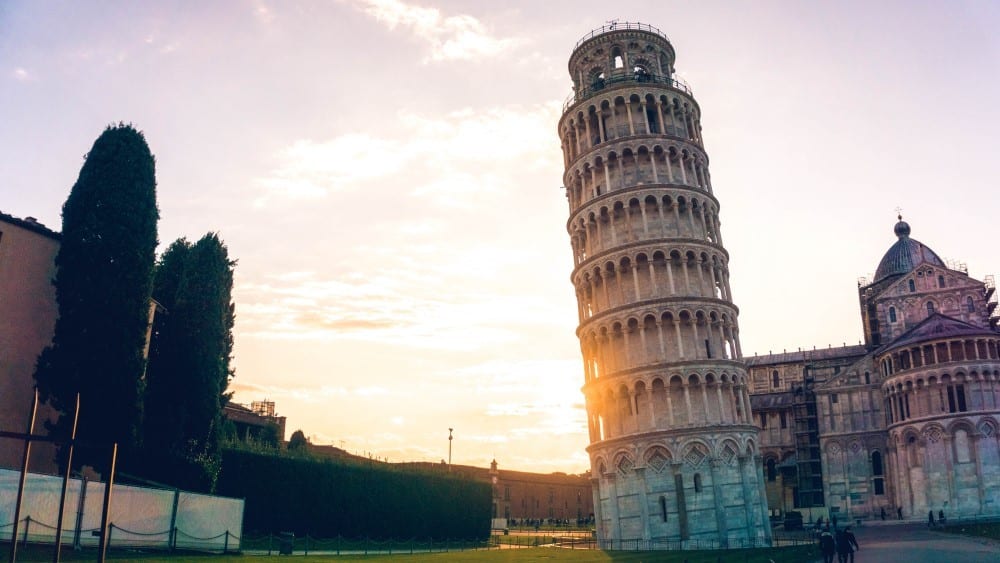 You are currently viewing A torre de Pisa: Porque está inclinada?